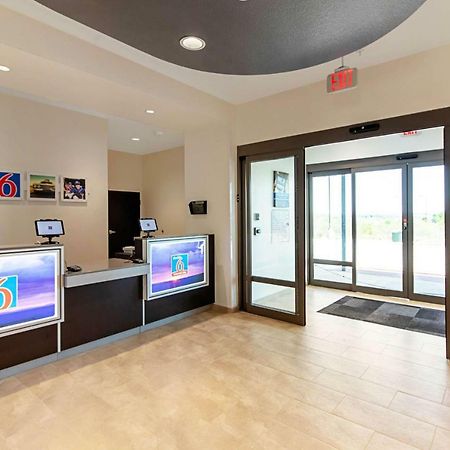 Studio 6 Austin Airport Экстерьер фото