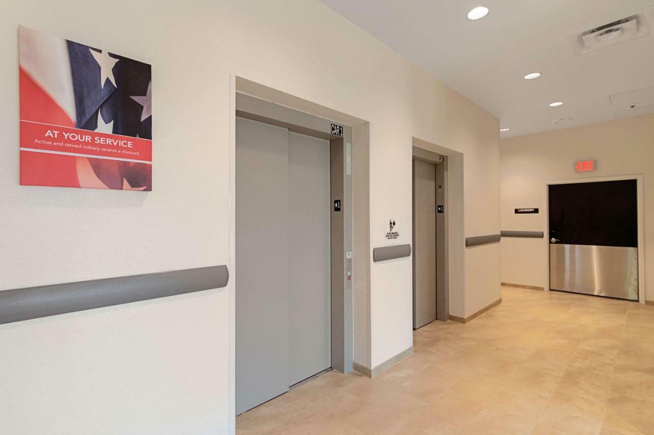 Studio 6 Austin Airport Экстерьер фото