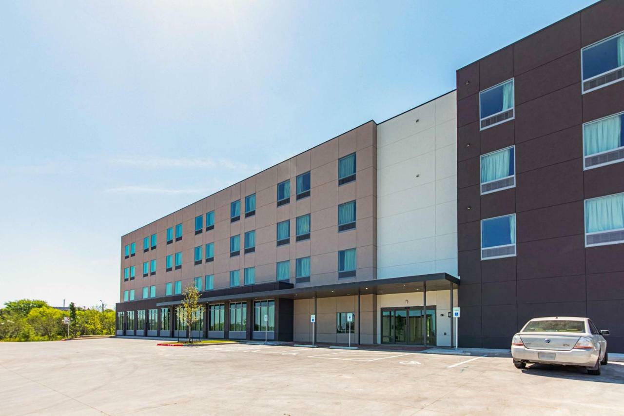 Studio 6 Austin Airport Экстерьер фото