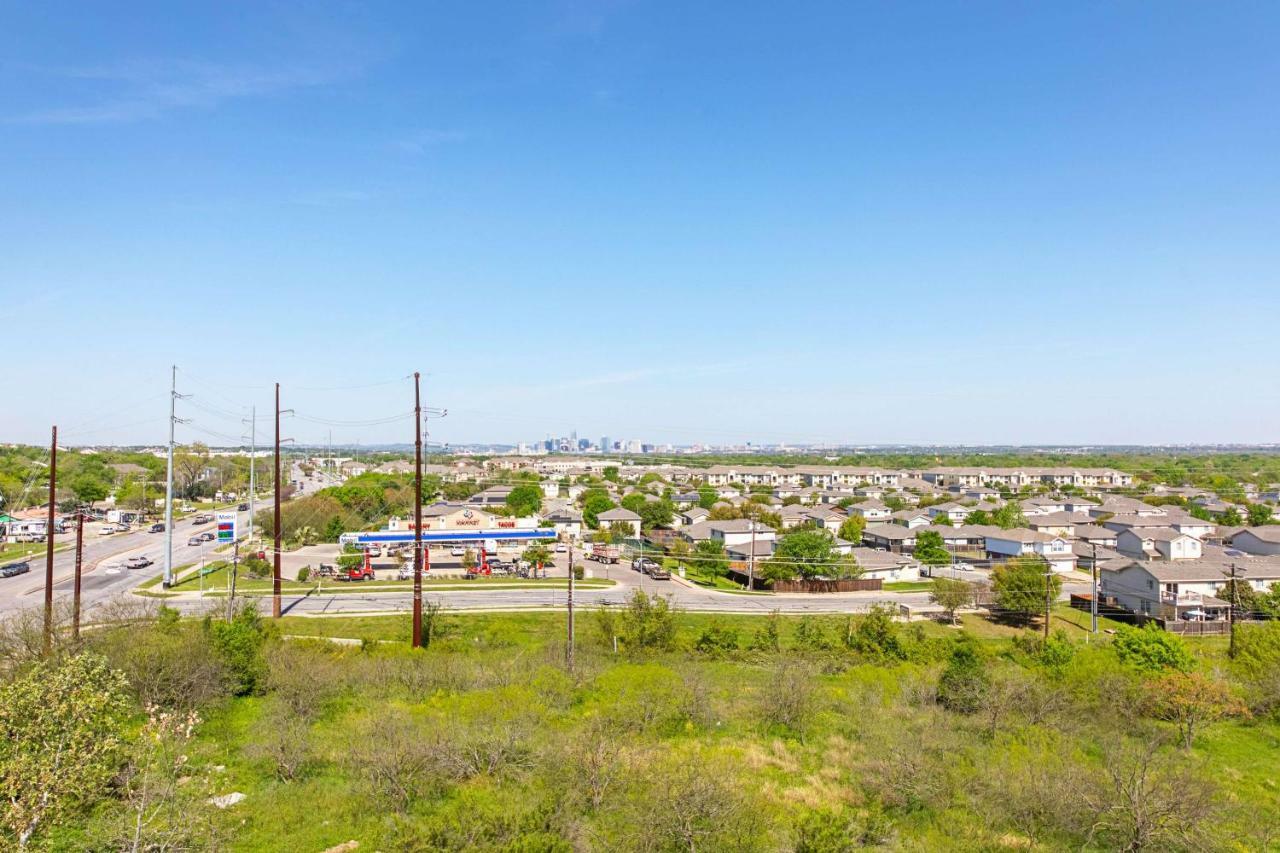 Studio 6 Austin Airport Экстерьер фото