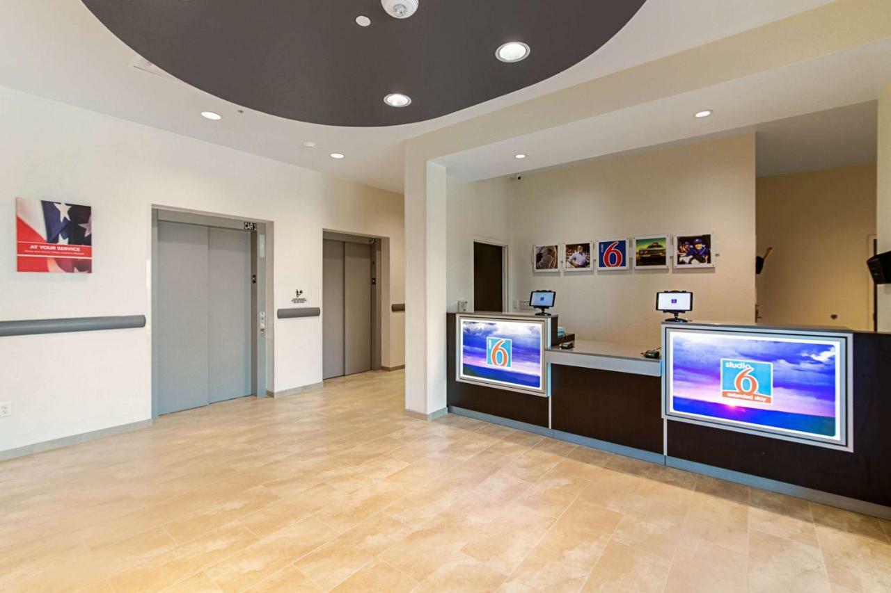 Studio 6 Austin Airport Экстерьер фото